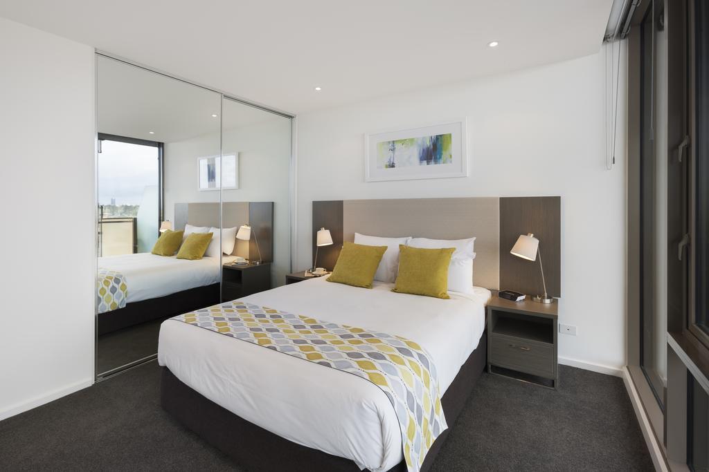 28 Nights Apartments Melbourne Room photo