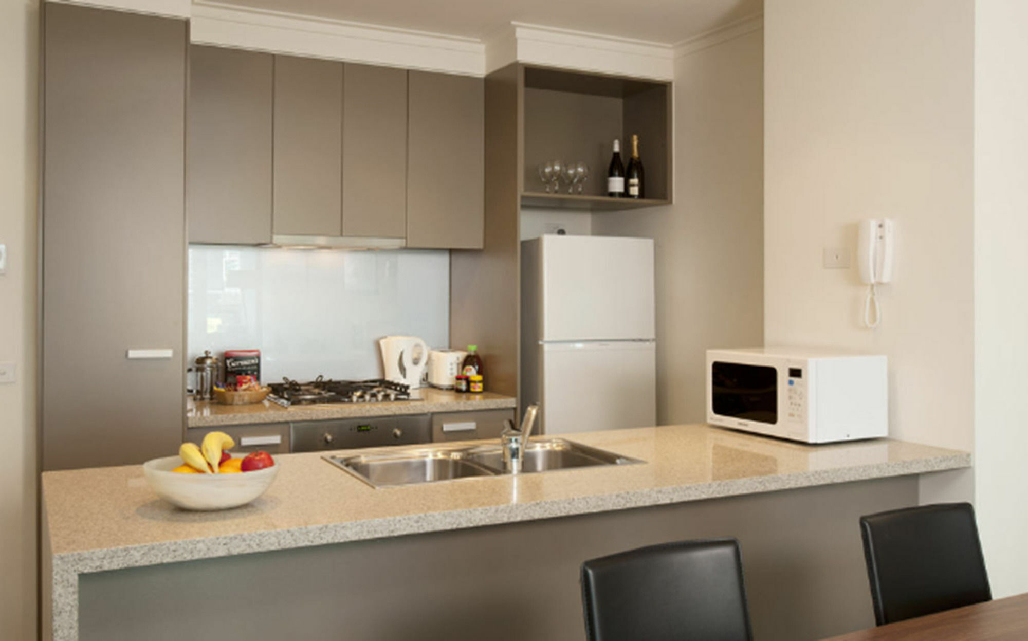 28 Nights Apartments Melbourne Exterior photo